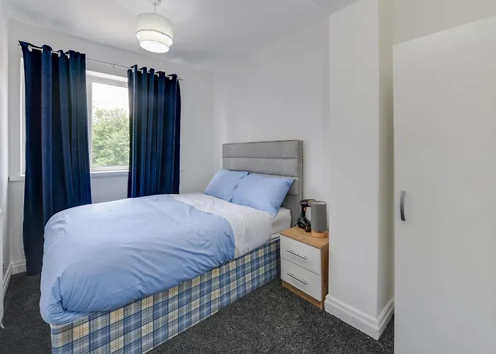 Remarkable 3-Bed House In Middleton Manchester